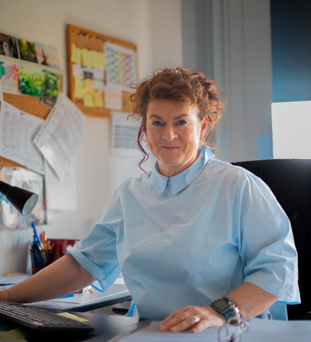 birka am schreibtisch kopie